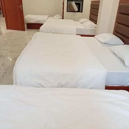Hotel Kaushik Palace Харидвар Экстерьер фото