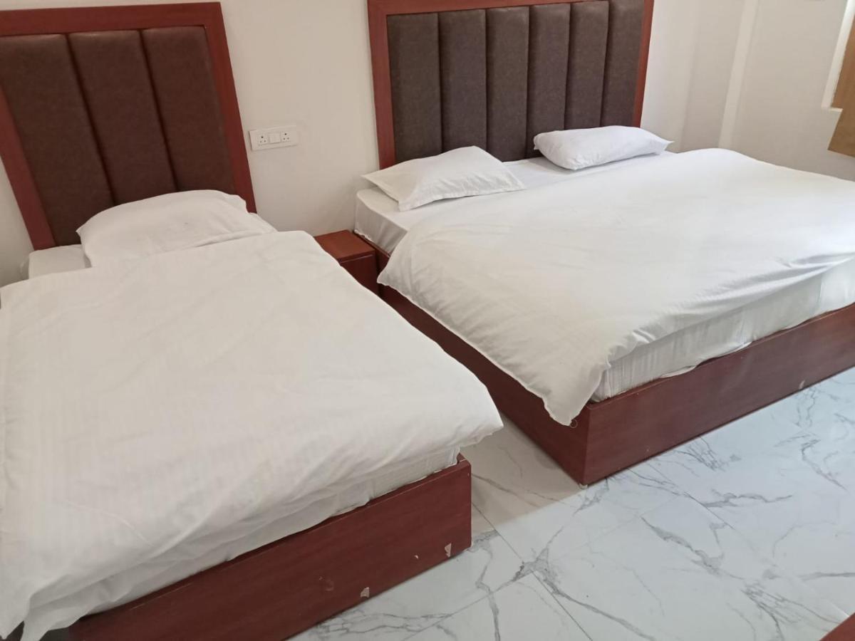 Hotel Kaushik Palace Харидвар Экстерьер фото